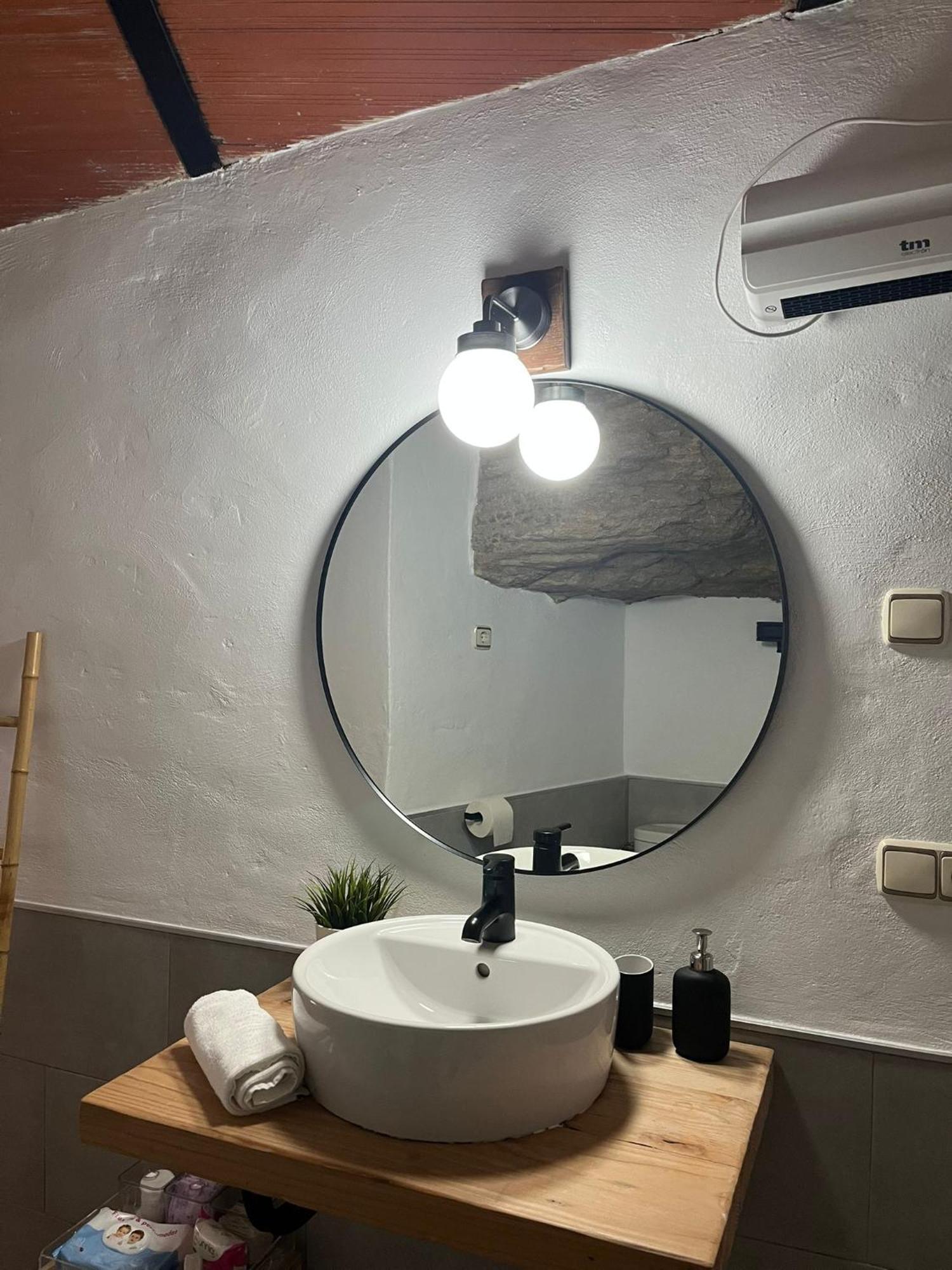 Appartamento Casa Isabel Setenil De Las Bodegas Esterno foto